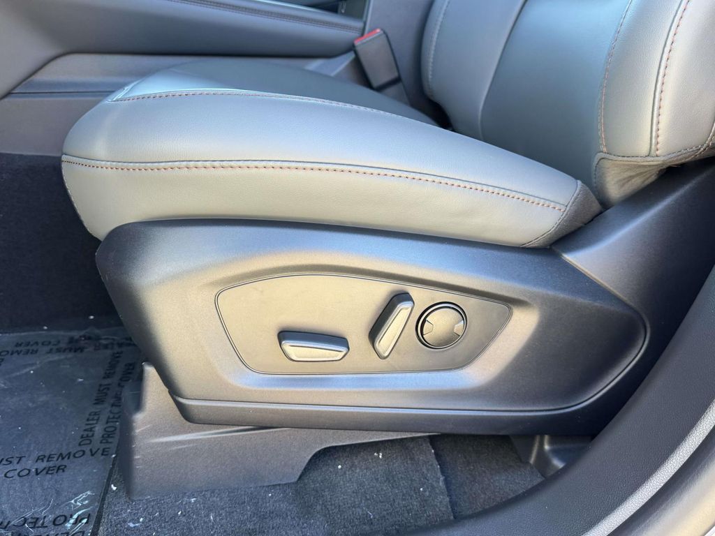 2026 Ford Explorer Active - Photo 18