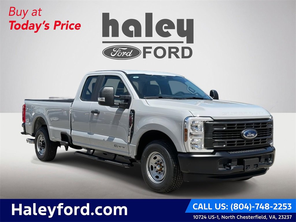 2026 Ford F-350 Super Duty XL's photo