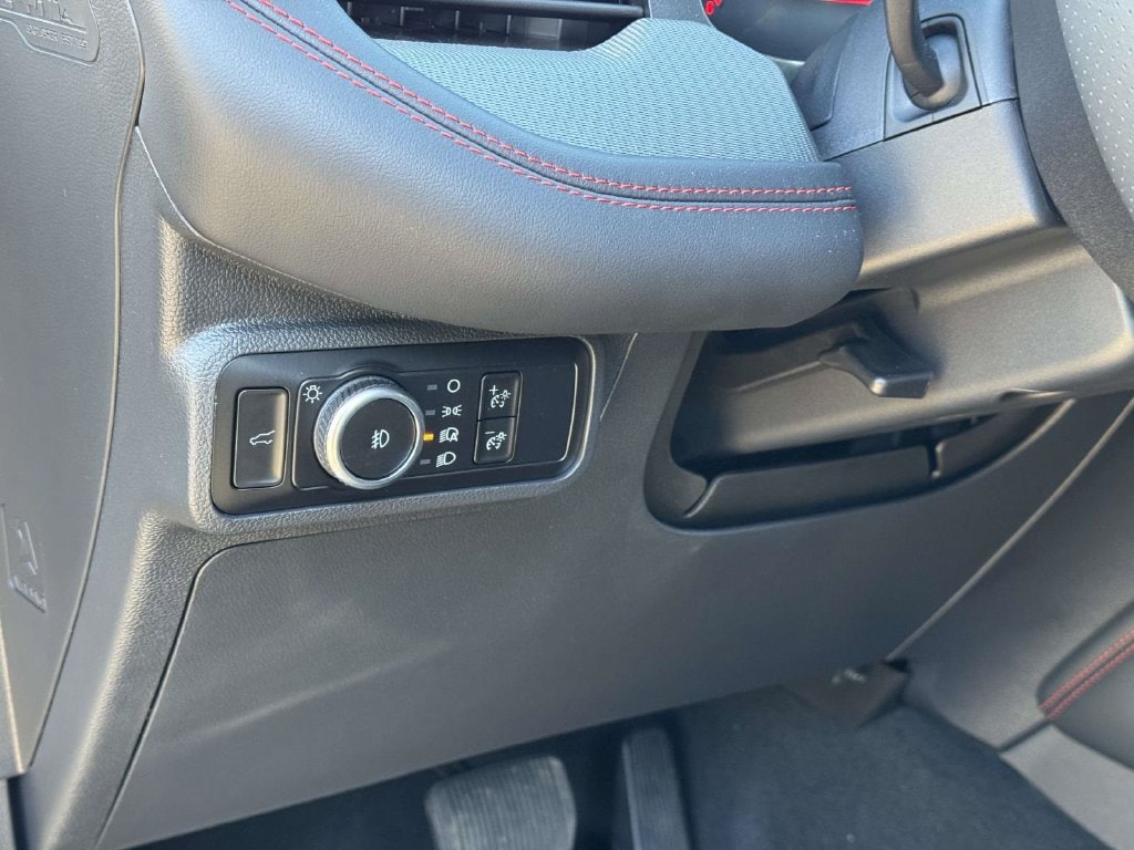 2026 Ford Explorer ST-Line - Photo 9