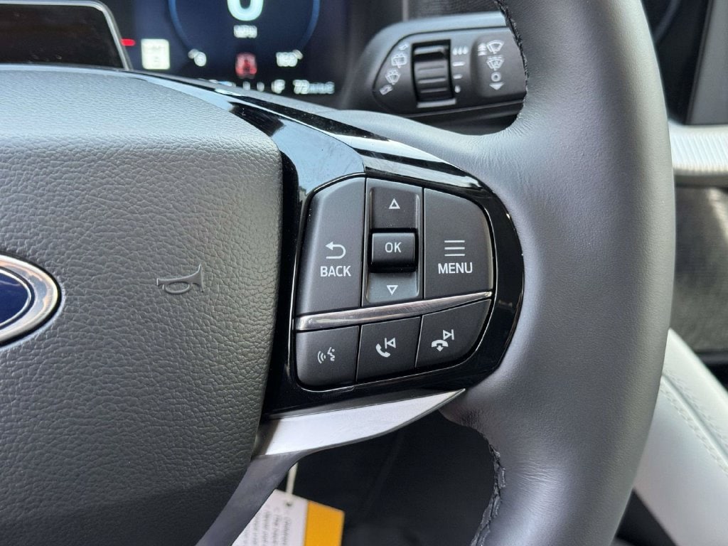 2026 Ford Explorer Platinum - Photo 10
