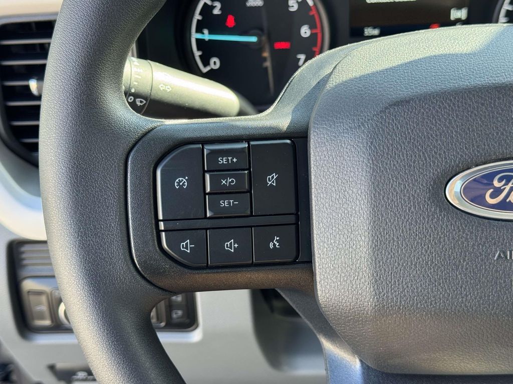 2026 Ford F-350 Super Duty XLT - Photo 11