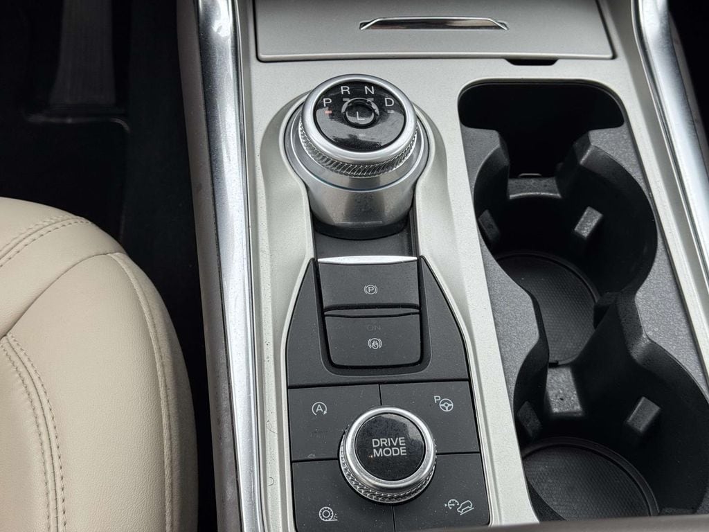 2023 Ford Explorer Platinum - Photo 6