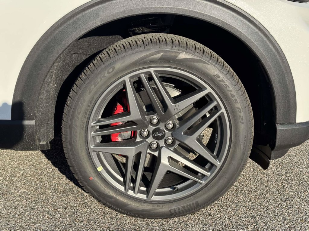 2026 Ford Explorer ST-Line - Photo 26