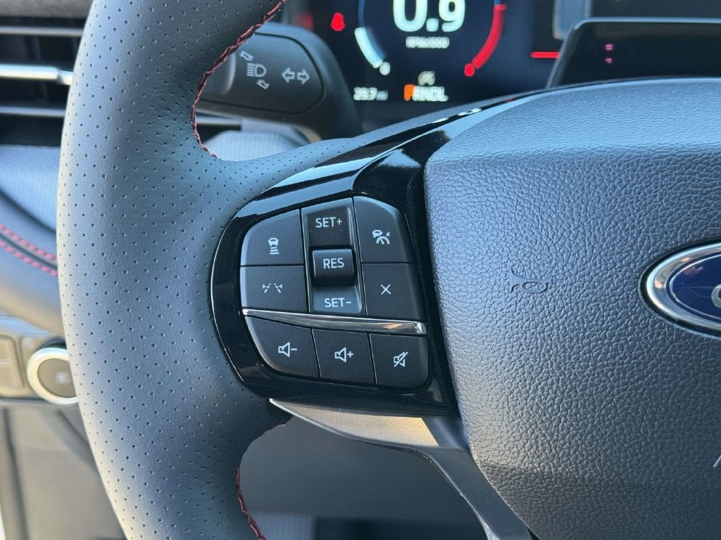 2026 Ford Explorer ST-Line - Photo 10