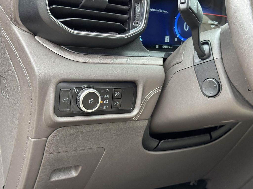 2023 Ford Explorer Platinum - Photo 9