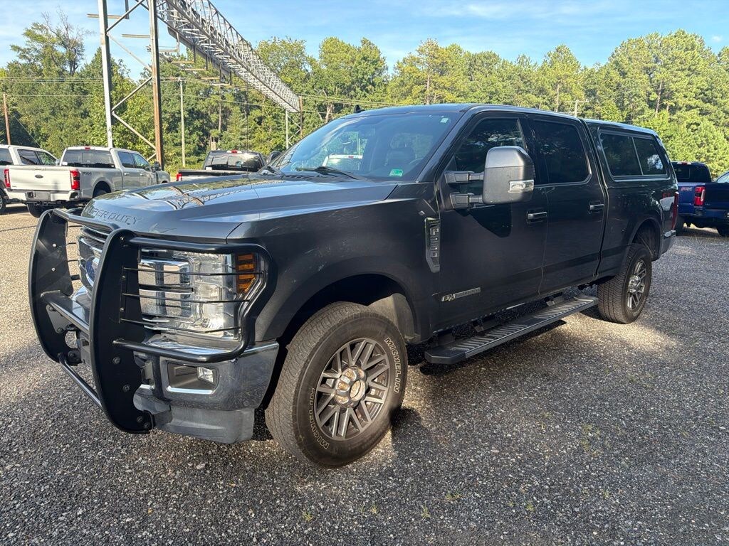 Used 2019 Ford F-250SD Lariat Truck Crew Cab