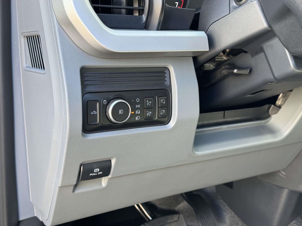 2026 Ford F-350 Super Duty XLT - Photo 9