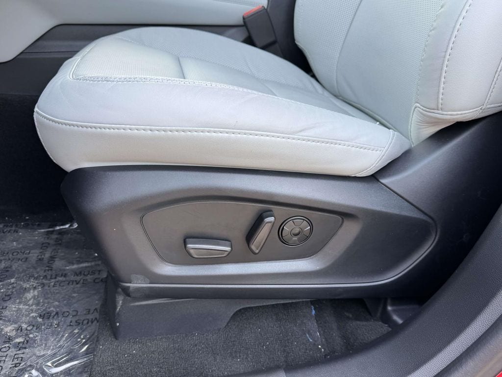 2026 Ford Explorer Platinum - Photo 18
