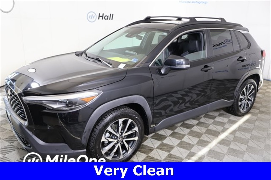 2022 Toyota Corolla Cross XLE