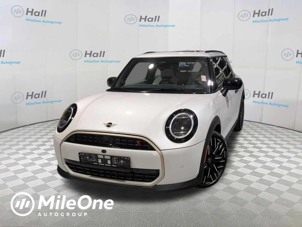 2025 MINI Hardtop Cooper S's photo