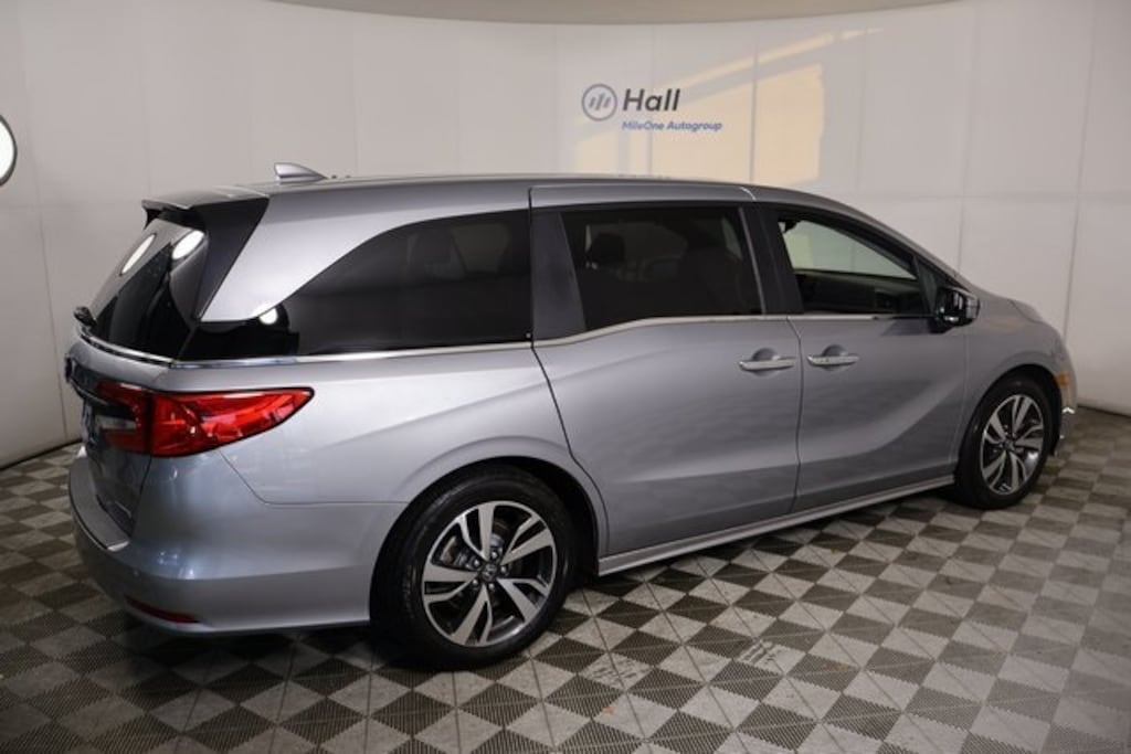 Used 2023 Honda Odyssey Touring Minivan/Van