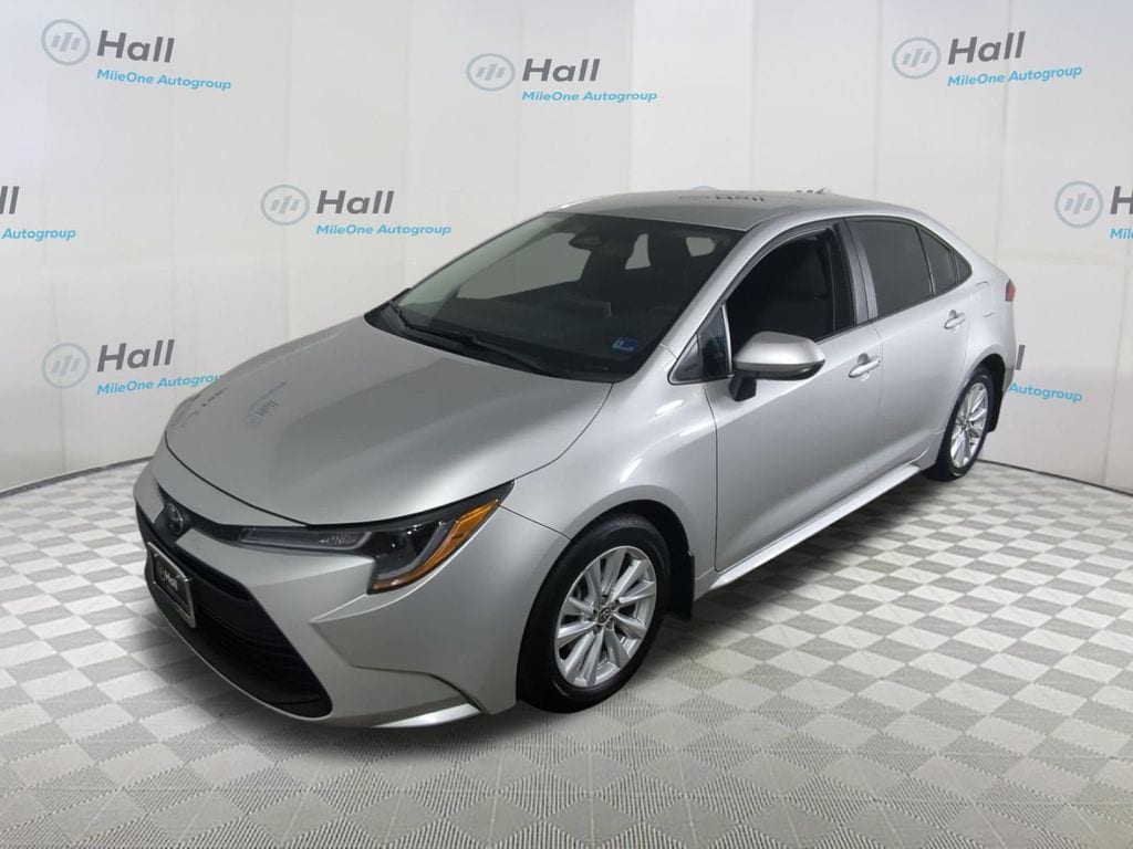 Used 2025 Toyota Corolla LE Sedan