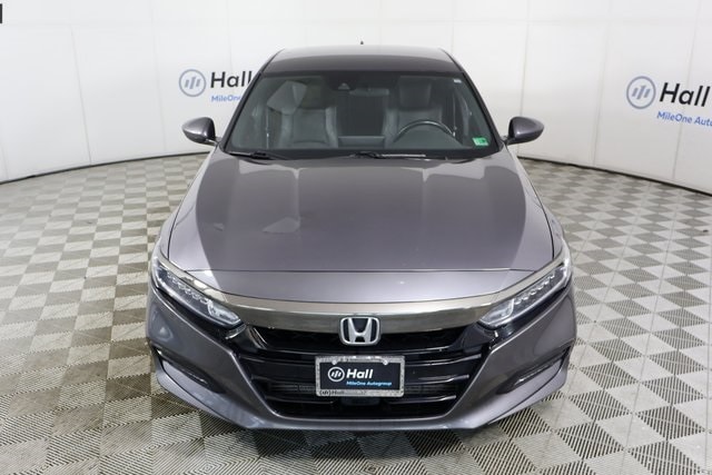 1HGCV1E33KA046072