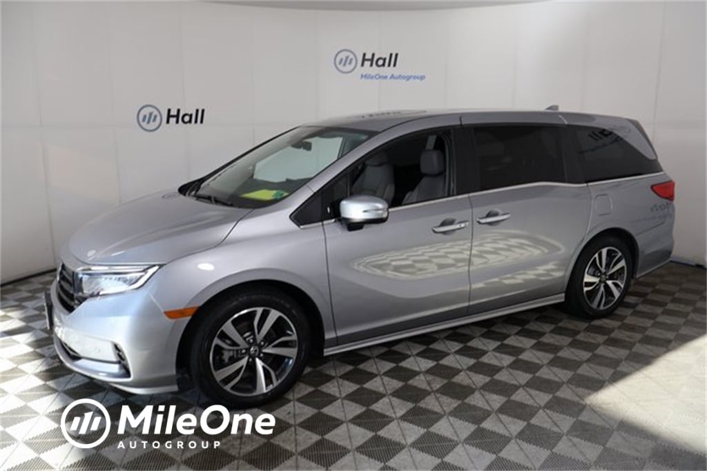 Used 2023 Honda Odyssey Touring Minivan/Van