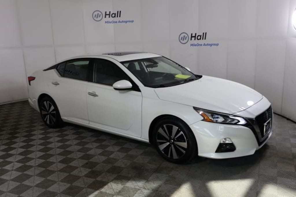 Used 2022 Nissan Altima 2.5 SL Sedan