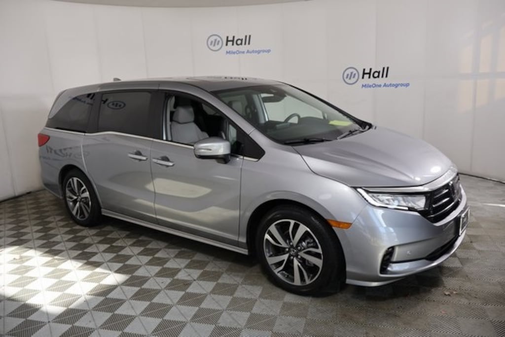 Used 2023 Honda Odyssey Touring Minivan/Van
