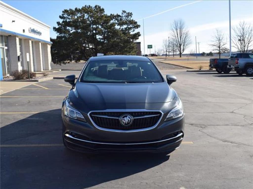 Used 2017 Buick LaCrosse Essence Sedan