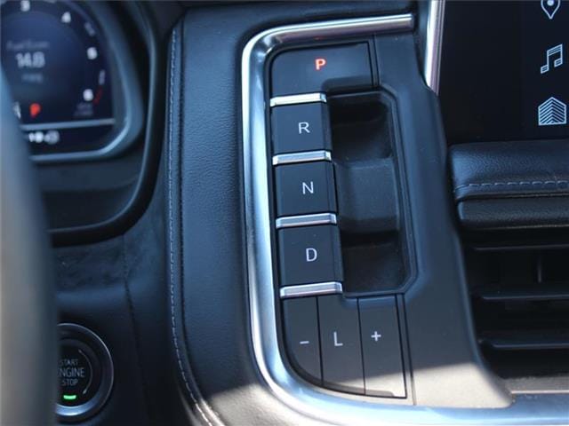 2023 Chevrolet Suburban Z71 - Photo 18