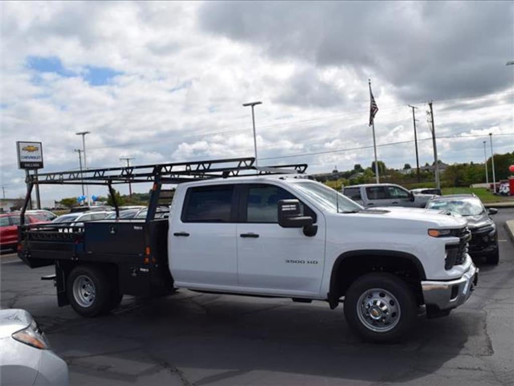 New 2025 Chevrolet Silverado 3500 HD Chassis Cab Work Truck Truck