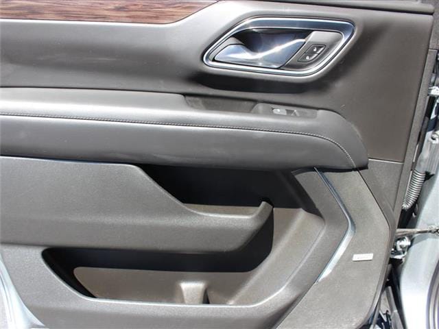 2023 Chevrolet Suburban Z71 - Photo 37