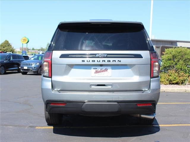 2023 Chevrolet Suburban Z71 - Photo 6