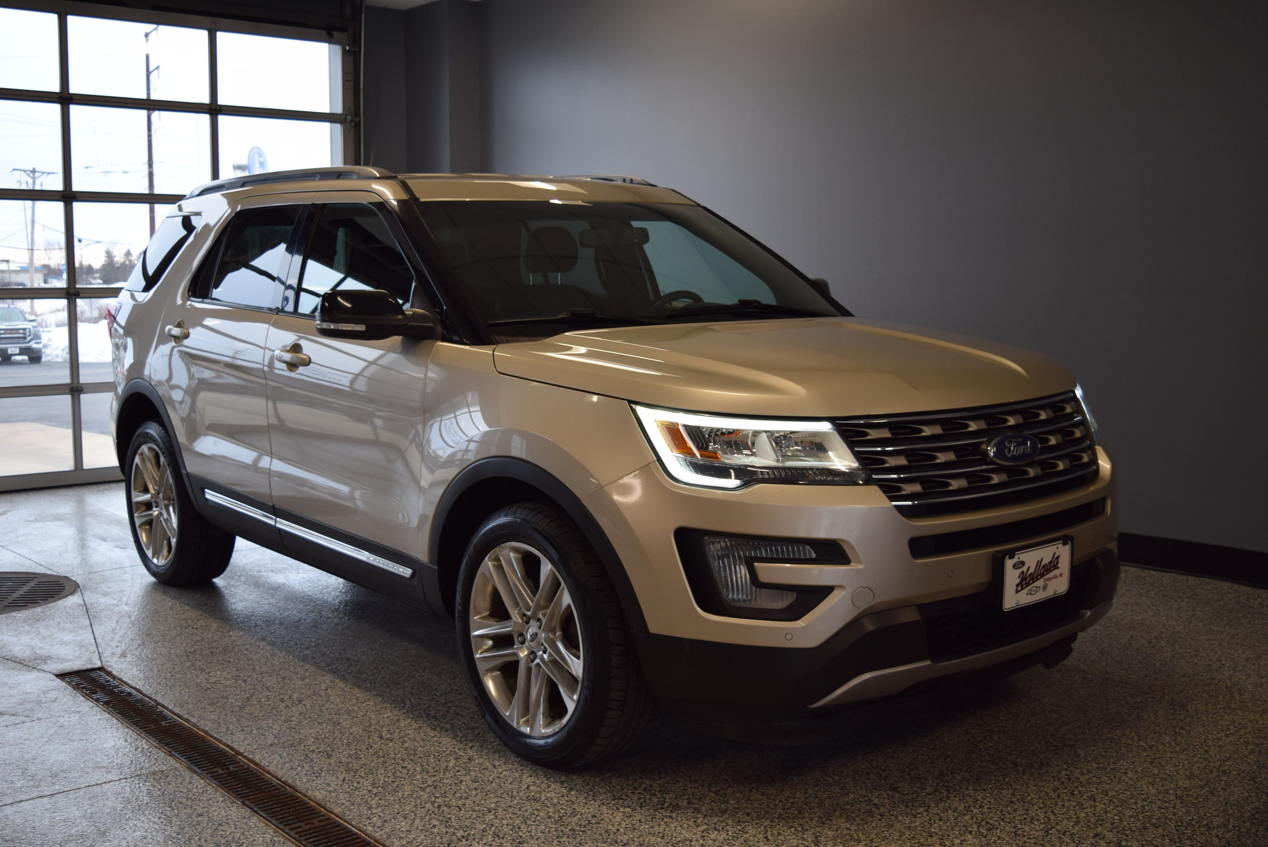 2017 Ford Explorer XLT's photo