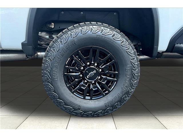 2026 Chevrolet Silverado 2500 HD ZR2 - Photo 12