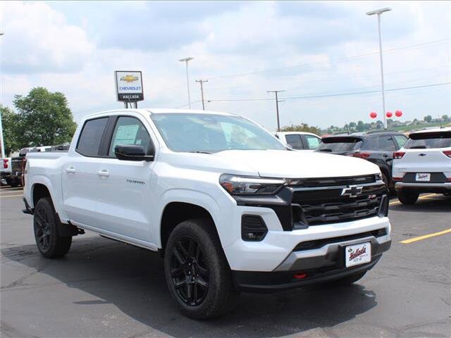 2025 Chevrolet Colorado Z71 photo 3