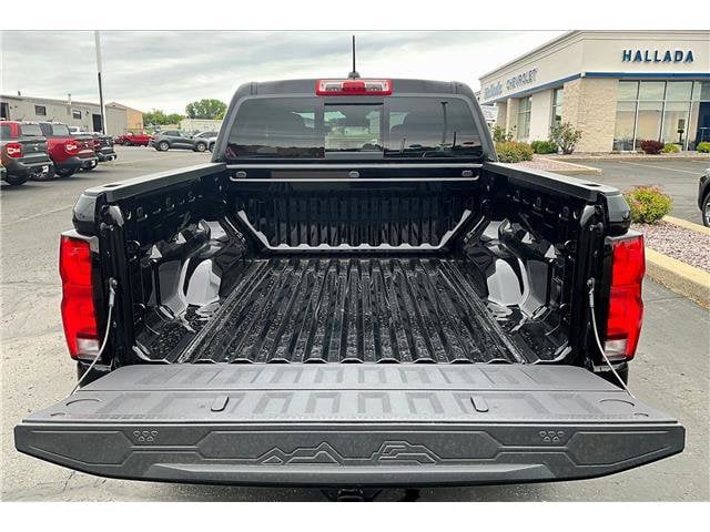 2026 Chevrolet Colorado Z71 - Photo 13