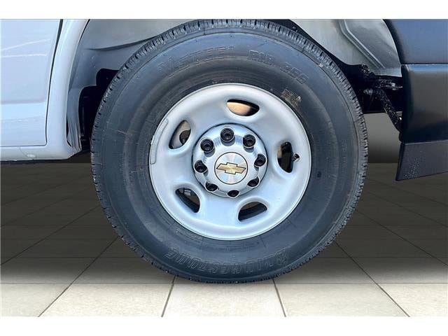 2026 Chevrolet Express Cargo Work Van - Photo 12