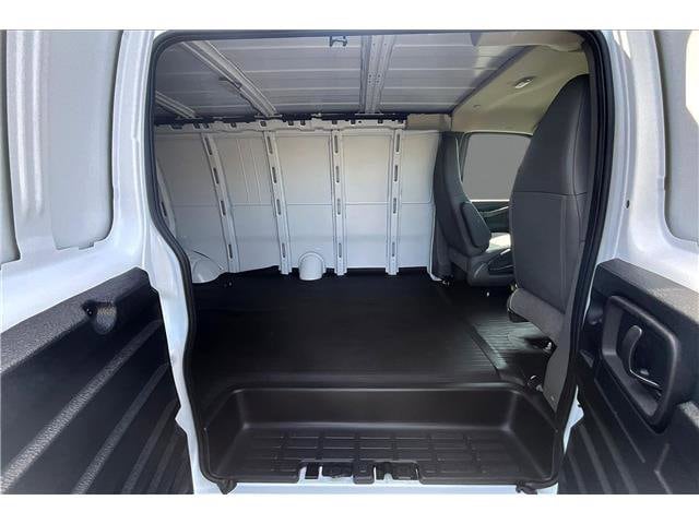 2026 Chevrolet Express Cargo Work Van - Photo 10