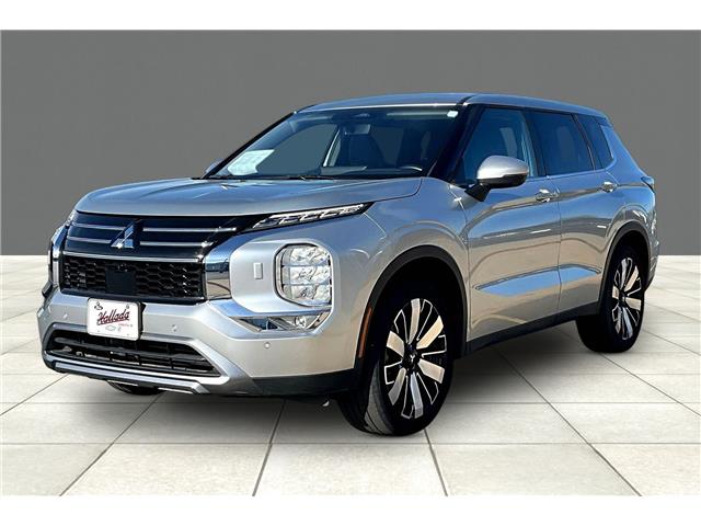 2025 Mitsubishi Outlander SE S-AWC's photo