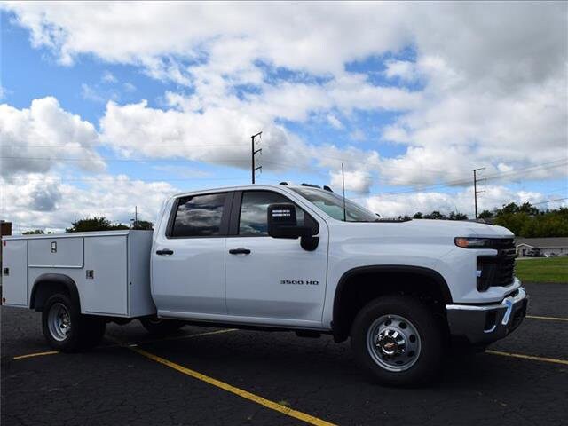 2025 Chevrolet Silverado 3500HD Work Truck photo 4