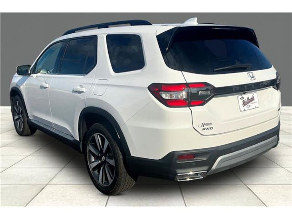 Used 2024 Honda Pilot Touring SUV