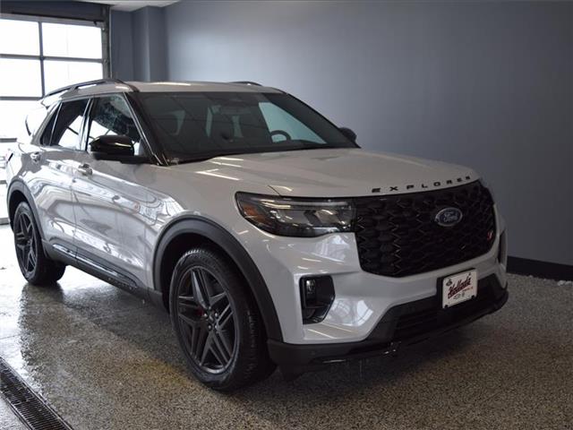 2026 Ford Explorer ST's photo