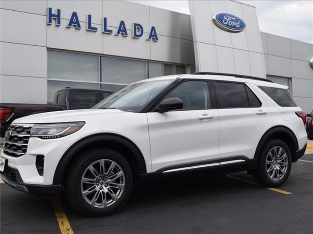 New 2025 Ford Explorer Active 4x4 SUV