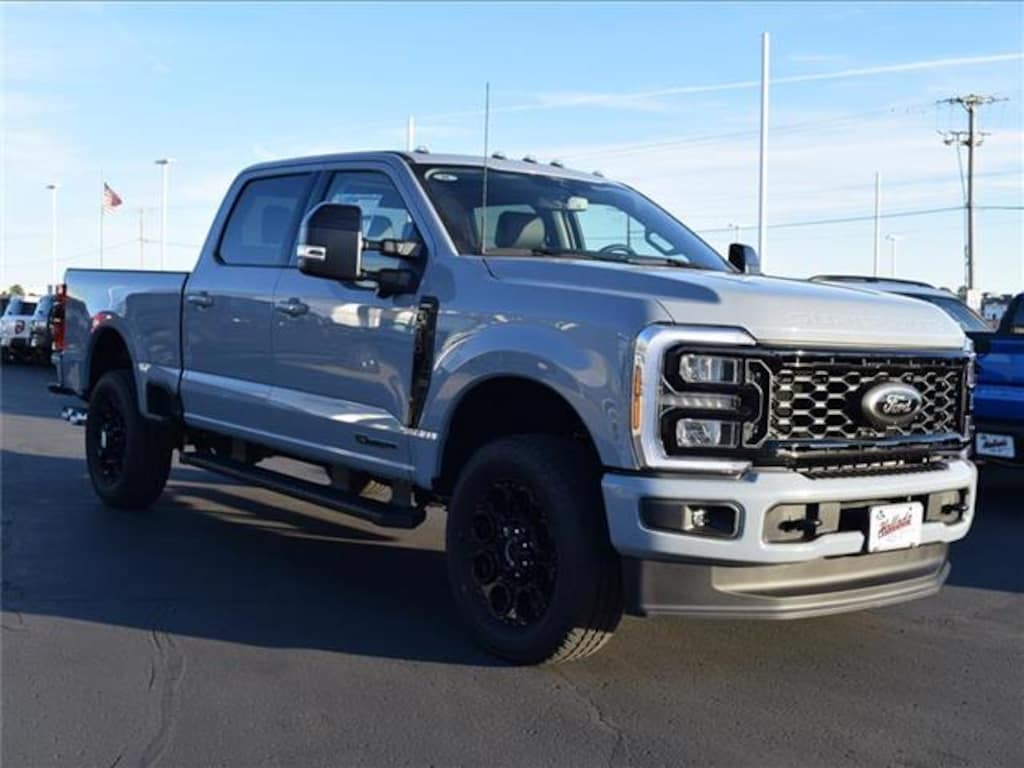 New 2026 Ford F-350 Lariat 4x4 Crew Cab 6.75 ft. box 160 in. WB SRW Truck Crew Cab