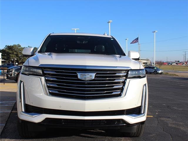 Used 2023 Cadillac Escalade ESV Premium Luxury Platinum with VIN 1GYS4MKLXPR210648 for sale in Dodgeville, WI
