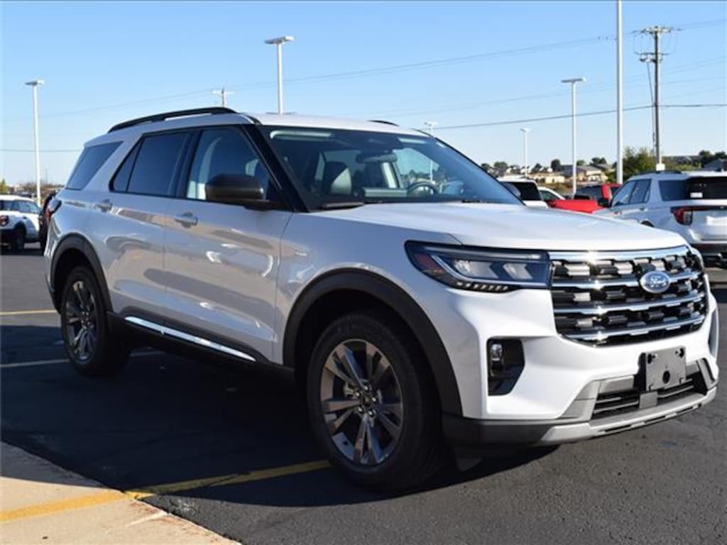 New 2025 Ford Explorer Active 4x4 SUV