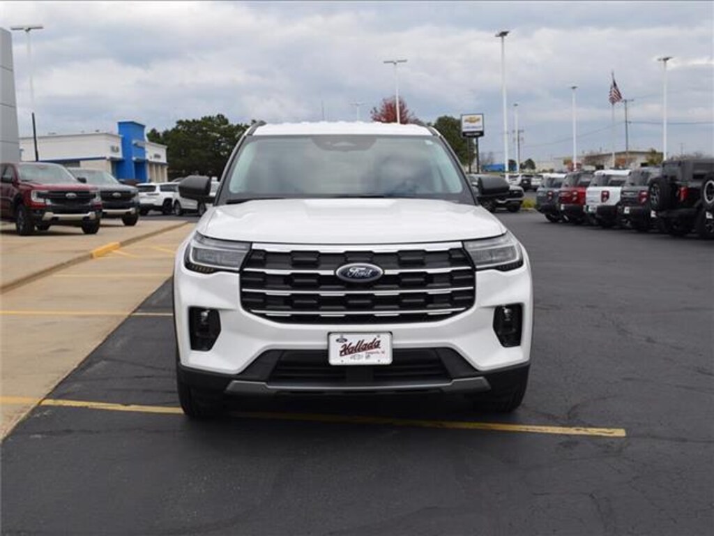 New 2025 Ford Explorer Active 4x4 SUV