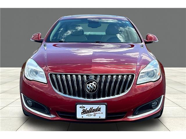 Used 2015 Buick Regal Base with VIN 2G4GK5EX7F9297659 for sale in Dodgeville, WI