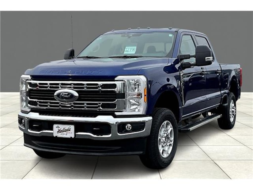 New 2026 Ford F-250 XLT 4x4 Crew Cab 6.75 ft. box 160 in. WB SRW