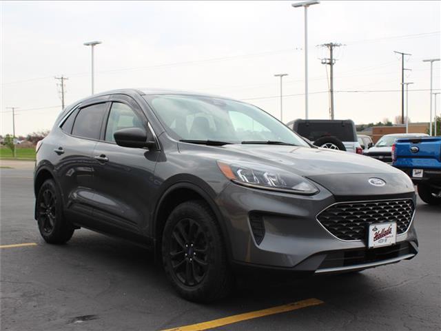 2022 Ford Escape SE photo 3