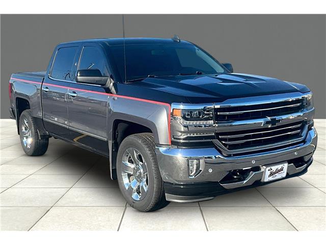 Used 2017 Chevrolet Silverado 1500 LTZ w/2LZ 4x4 Crew Cab 5.75 ft. box 143.5 in. WB Truck Crew Cab