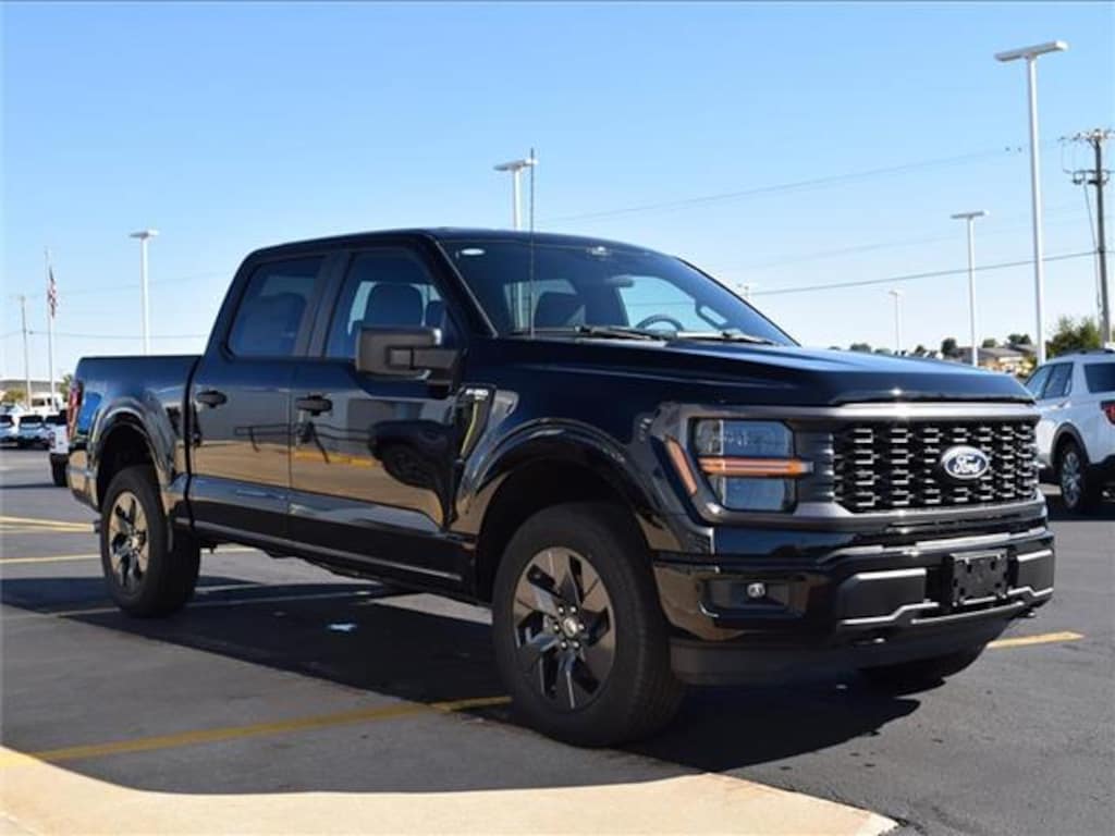 New 2025 Ford F-150 STX 4x4 SuperCrew Cab 5.5 ft. box 145 in. WB Truck SuperCrew Cab