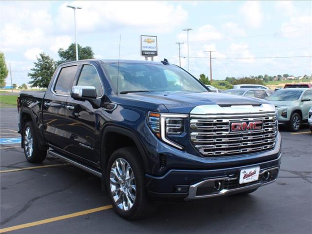 Used 2023 GMC Sierra 1500 Denali 4x4 Crew Cab 5.75 ft. box 147.4 in. WB Truck Crew Cab