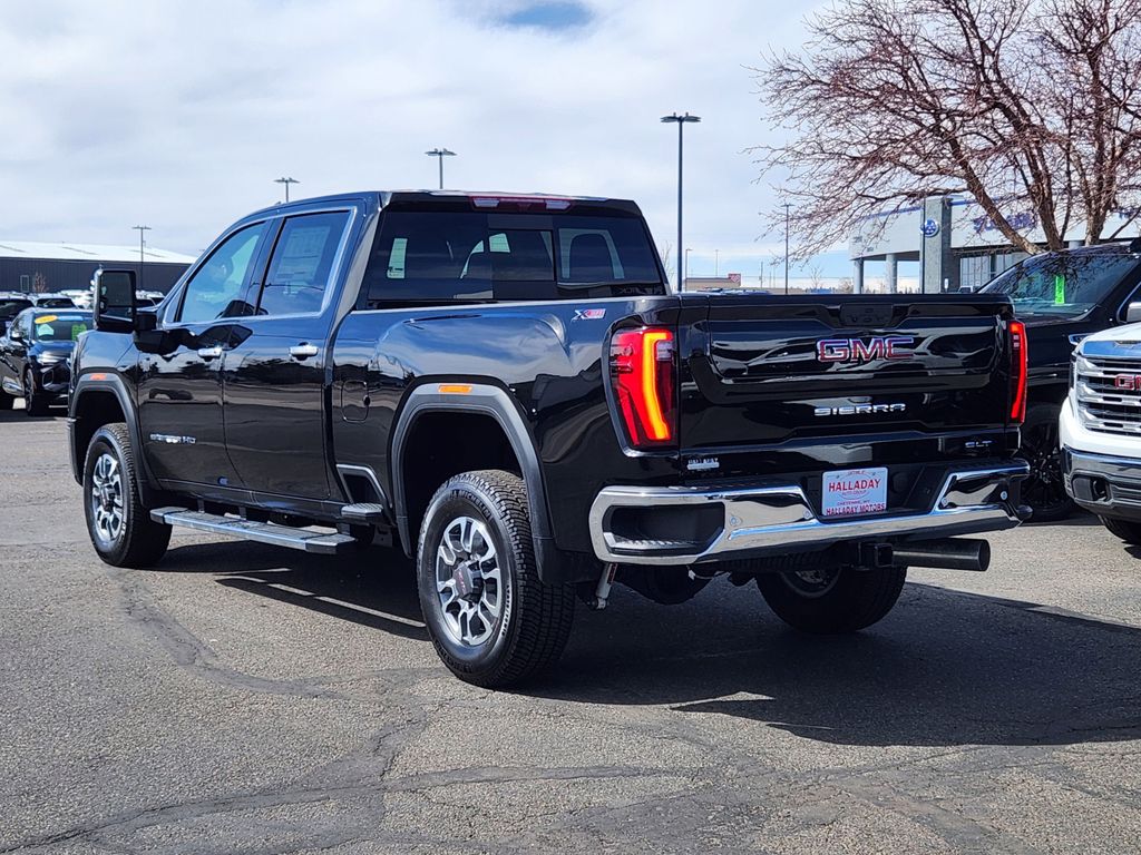 2025 Gmc Sierra 2500 HD SLT photo 3