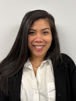 Staff member Sheila Mian from ID_2b79a61a2979