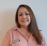 Staff member Tracy Richards from ID_772d0d4be568