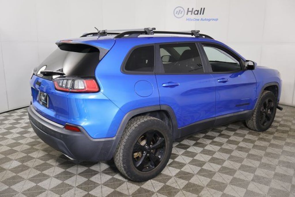 Used 2020 Jeep Cherokee Altitude SUV